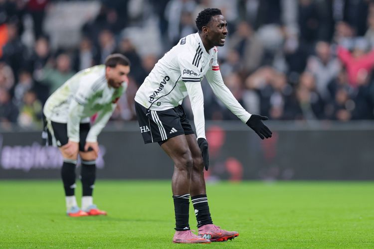 Fenerbahce vs Besiktas: Wilfred Ndidi knocks Turkish referees for shocking blunder in Istanbul derby