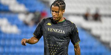 Tyronne Ebuehi On Target But Wasteful Twente Throw Away A Two-Goal Lead