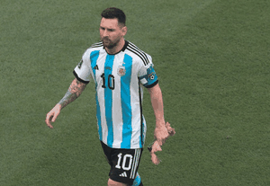 “I raised my hat” – Super Eagles legend hails Lionel Messi after inspiring Netherlands showing