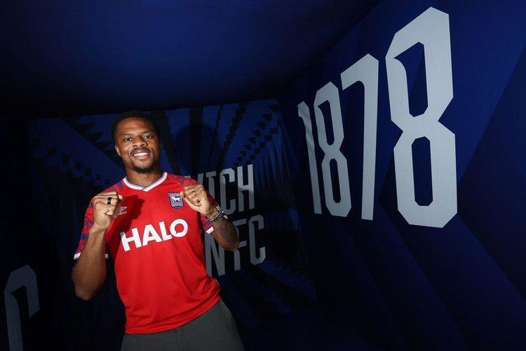 Official: Chuba Akpom joins Ipswich Town from Ajax