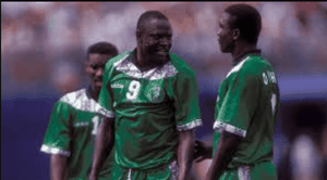 President Buhari gives Super Eagles legend posthumous award