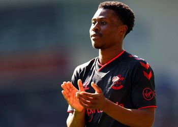 ‘He and his team’- Could Vrancken’s regular talks with Southampton’s Onuachu bring him back to Genk?