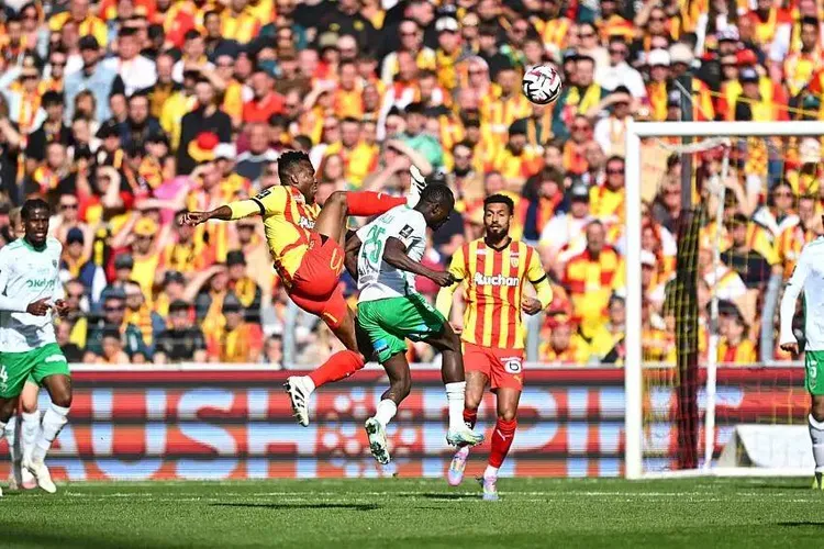 Nigeria and Lens star Hamzat Ojediran. 