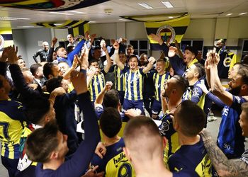 “My uncle liked to add a bit of spice” – Everton star Iwobi discusses his relationship with Okocha