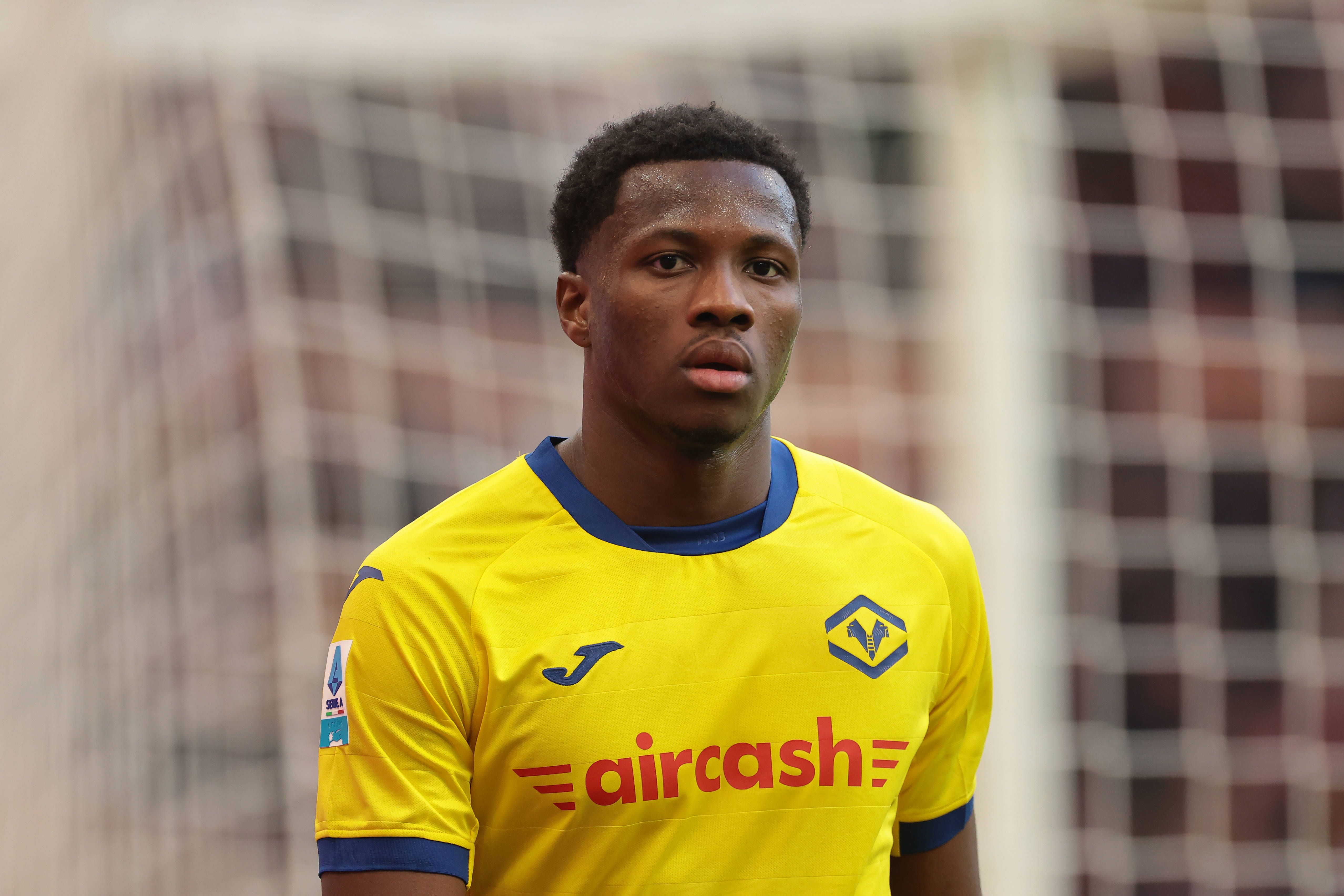 Hellas Verona defender Daniel Oyegoke 