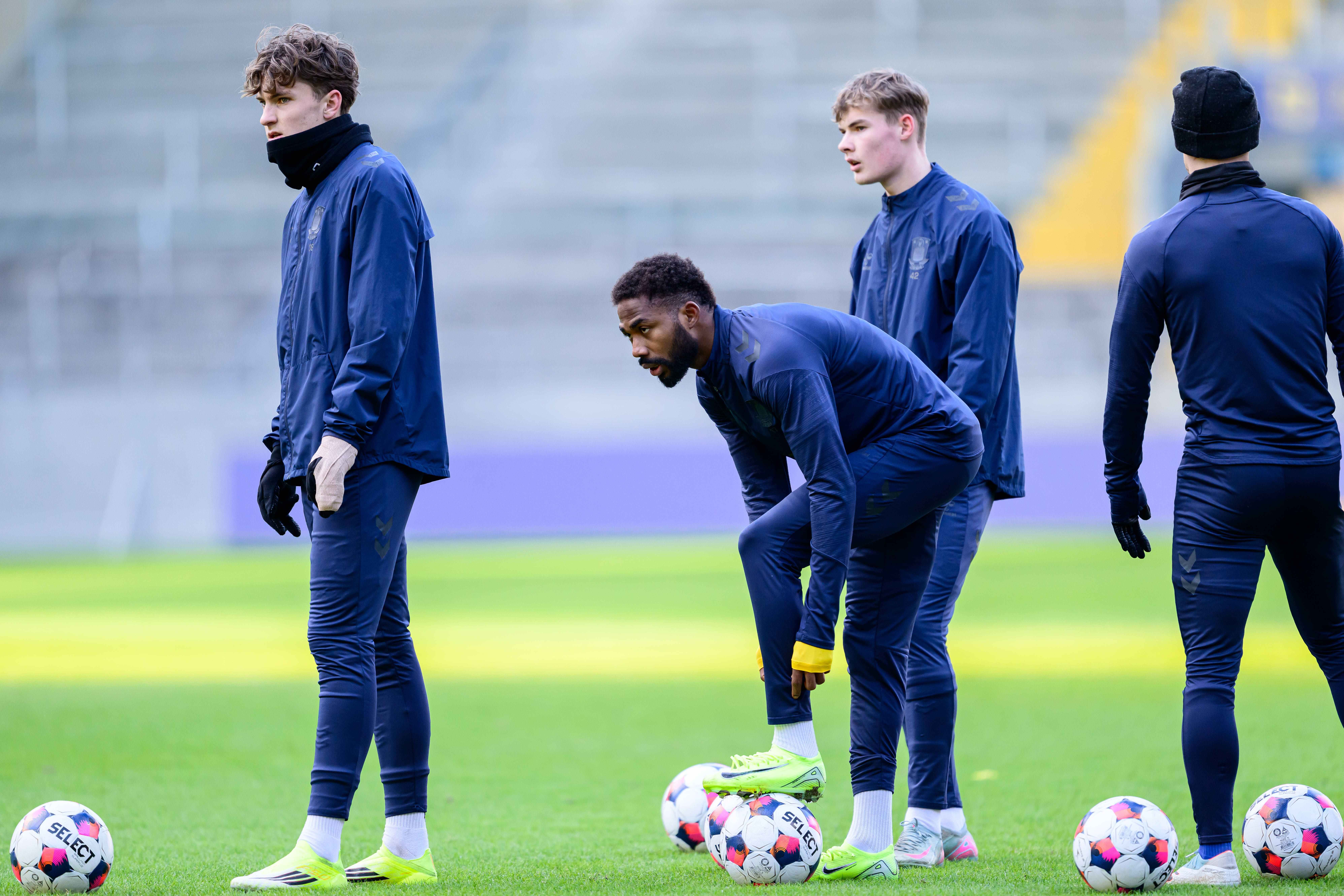 Emmanuel Dennis in training at Brondby 