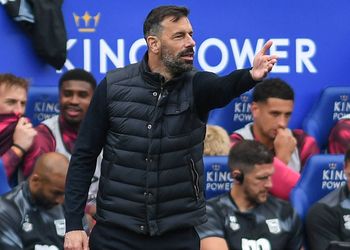 Nigeria’s Wilfred Ndidi backs manager Ruud van Nistelrooy amid Leicester’s relegation battle