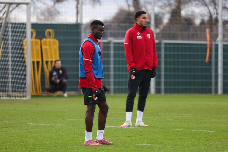 Nigerians in Bundesliga: Ogundu makes winning Augsburg debut; Tella, Akpoguma MIA