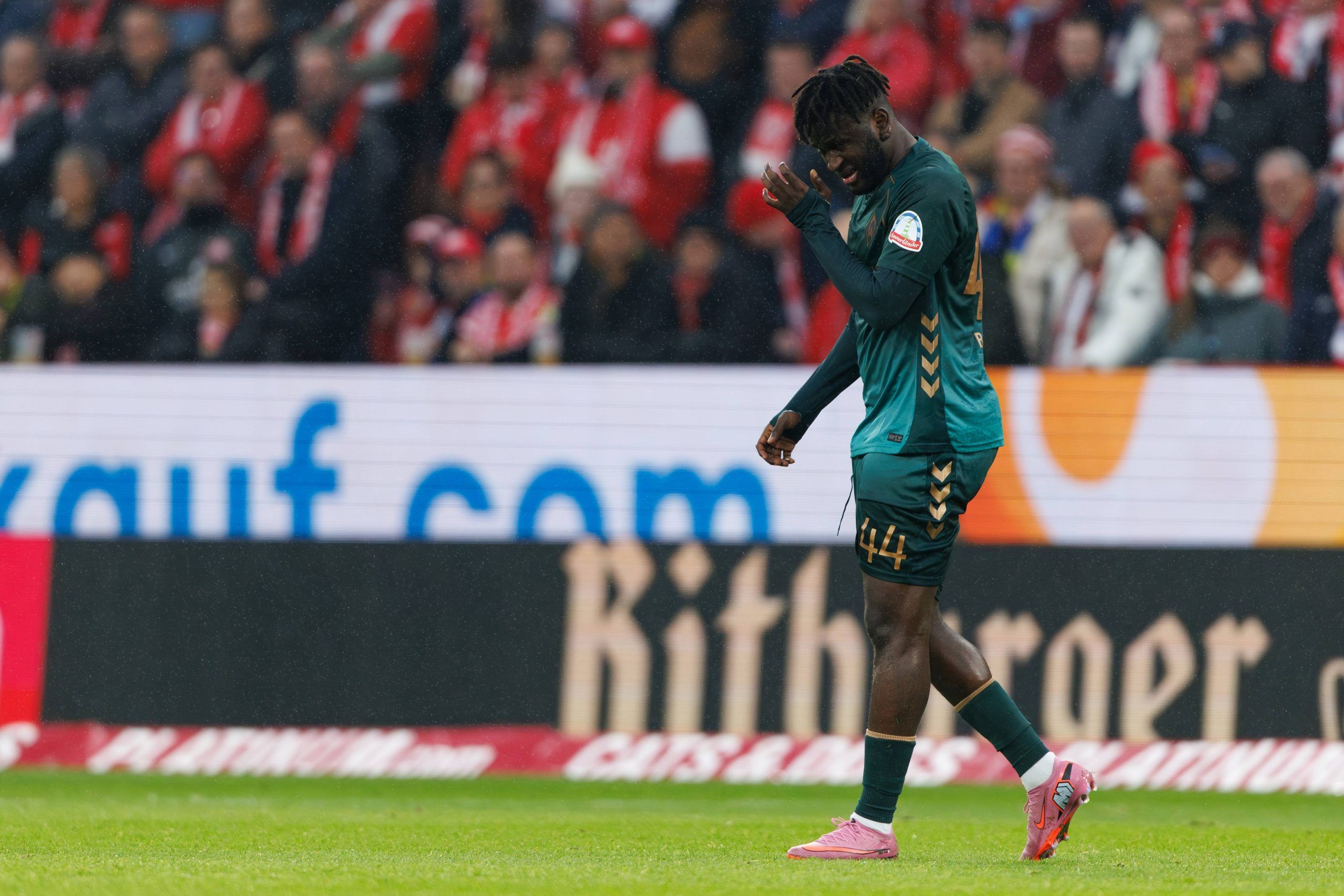 Victor Boniface in action for Werder Bremen