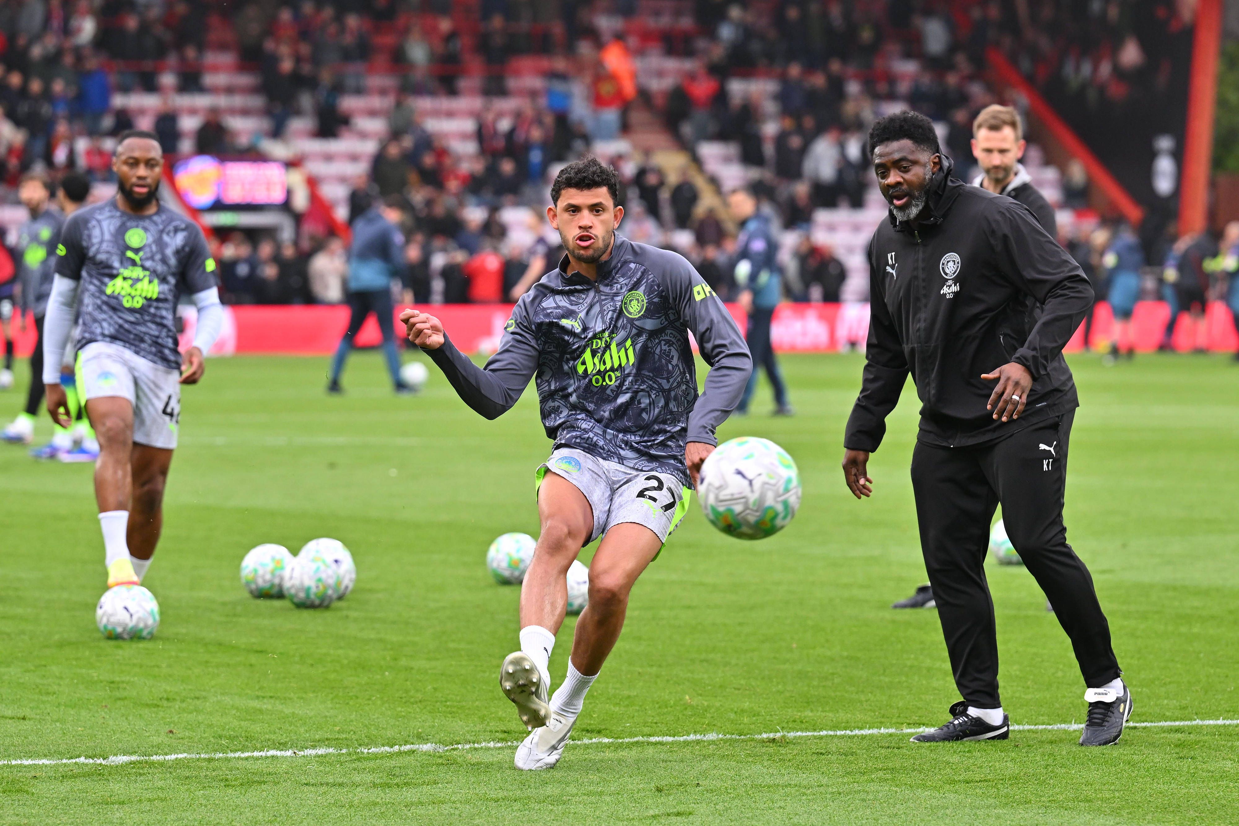 Matheus Nunes of Manchester City warming up