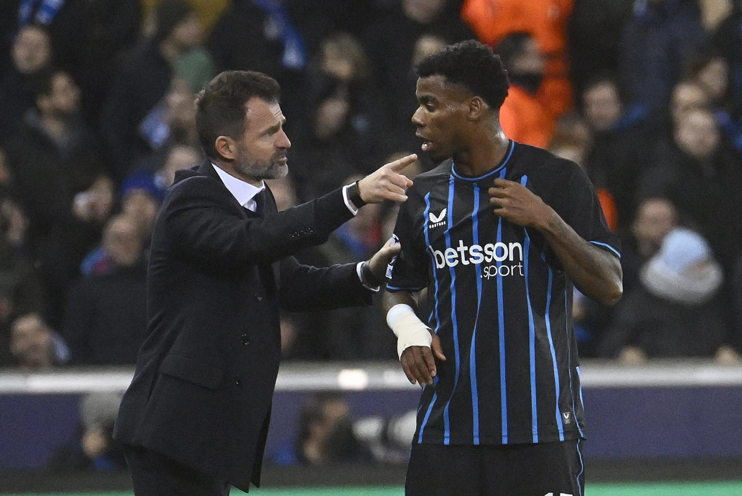 Champions League: Club Brugge's Raphael Onyedika vs Arsenal
