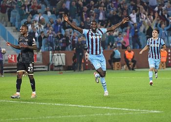 ‘He and his team’- Could Vrancken’s regular talks with Southampton’s Onuachu bring him back to Genk?