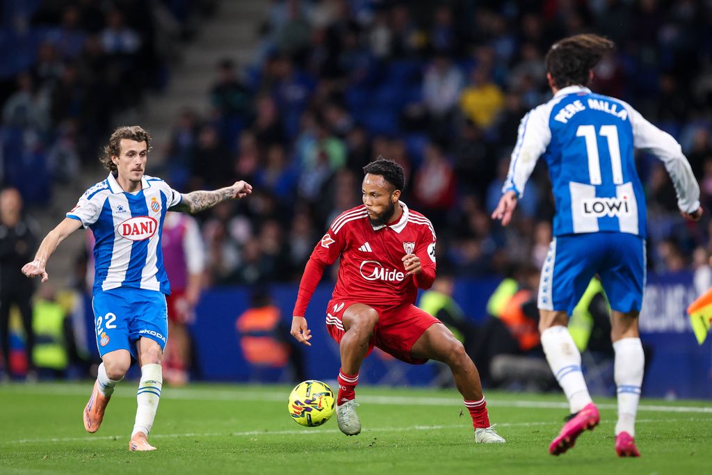 Chidera Ejuke in action during RCD Espanyol vs Sevilla 