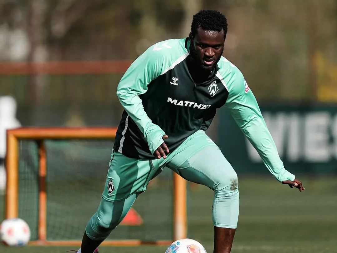 Victor Boniface training at Werder Bremen