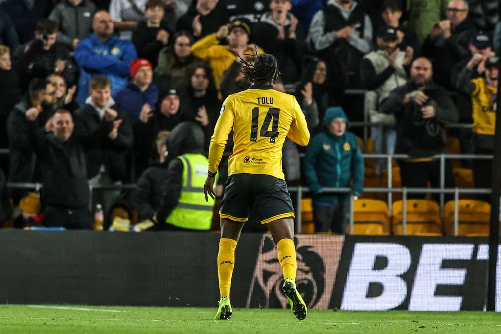 Tolu Arokodare celebrates his goal to make it 1-3 during the Carabao Cup Last 16 Wolverhampton Wanderers vs Chelsea at Molineux, Wolverhampton, United Kingdom