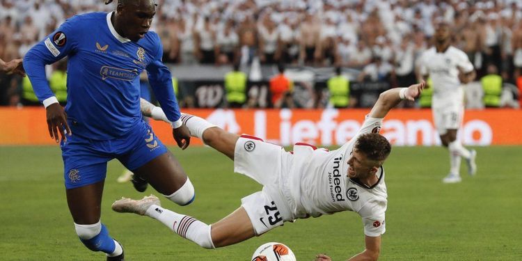 More financial details of Bassey’s imminent Ajax move revealed