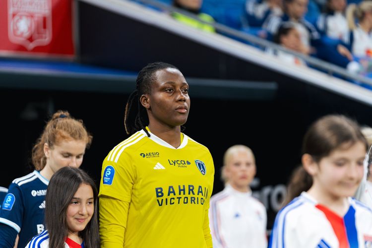 Super Falcons GK Chiamaka Nnadozie set for first award in England after stunning Brighton start