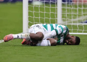 “Worst decision” – Ex-Chelsea forward blasts VAR officials over Kelechi Iheanacho’s disallowed goal