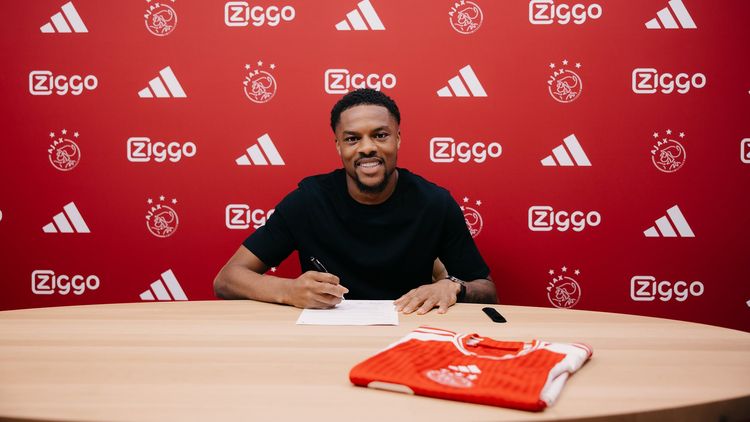 Like Calvin Bassey, Chuba Akpom set to leave Ajax after one season with two Premier League clubs linked