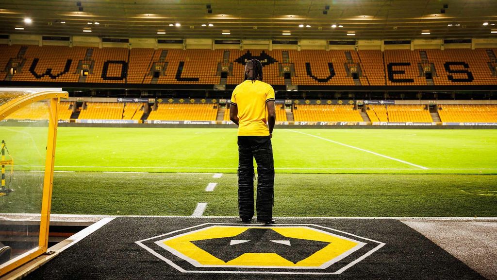 Tolu Arokodare signs for Wolverhampton Wanderers and is unveiled at the Molineux Stadium