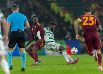 “Worst decision” – Ex-Chelsea forward blasts VAR officials over Kelechi Iheanacho’s disallowed goal