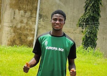 Where do football legends Messi and Ronaldo rank among most popular athletes of all time?