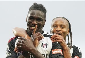 ‘His strength was not used there’ – Former Oranje captain reflects on Bassey’s unsuccessful stint at Ajax