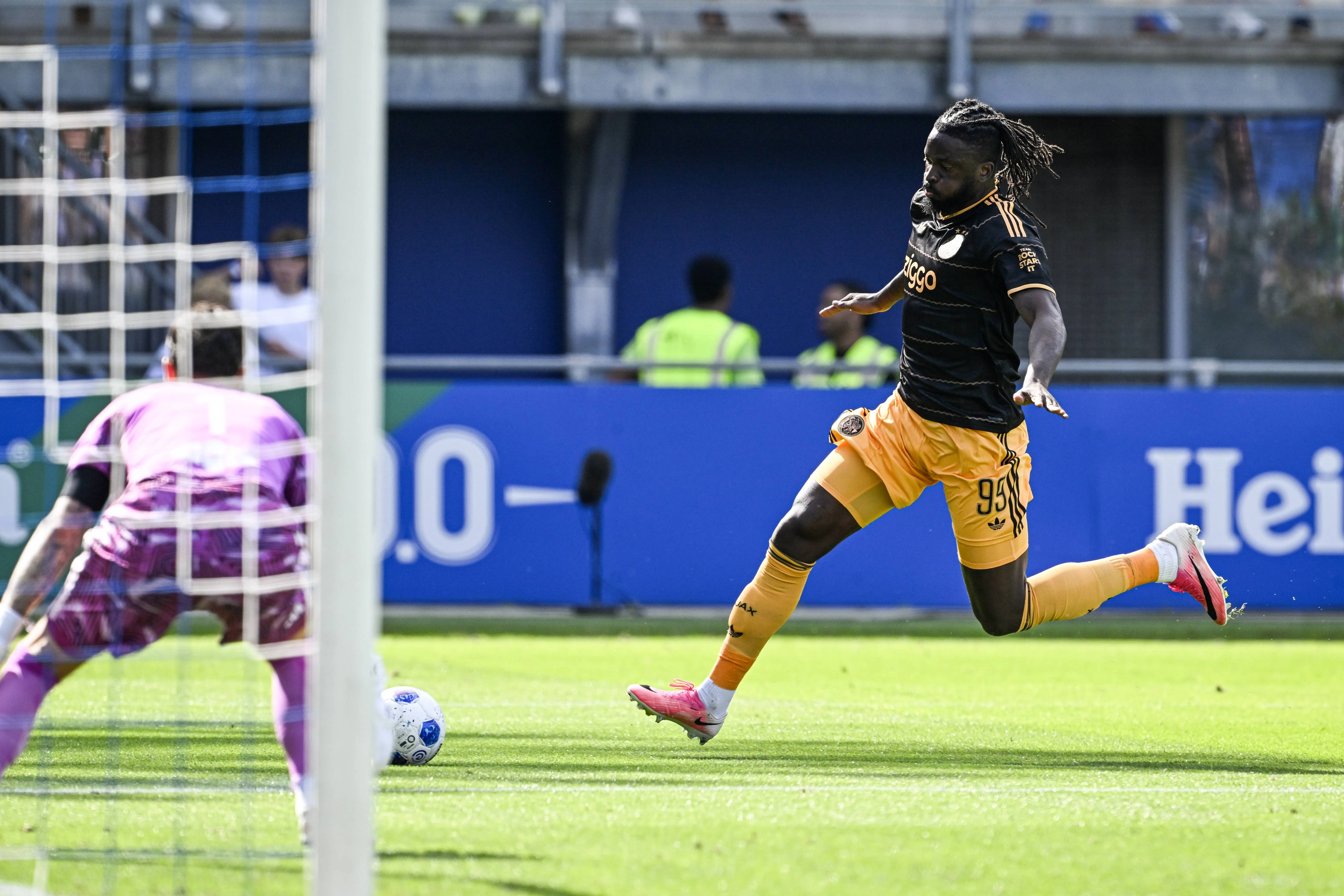 Tolu Arokodare of Ajax