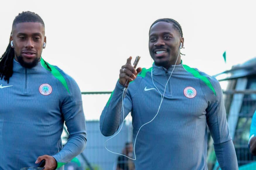Super Eagles stars Ola Aina and Alex Iwobi 