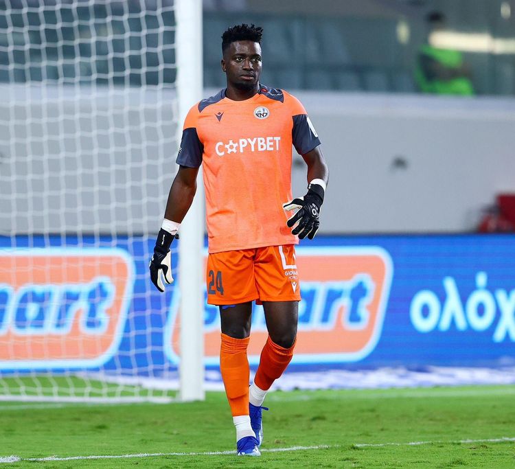 Nigeria international goalkeeper Adebayo Adeleye