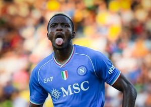 “Osimhen will leave very soon”- Top journalist alerts Manchester United, Chelsea after Napoli’s viral TikTok video