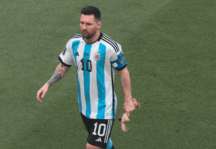 Argentina 2-0 Mexico: Messi magic messes up Mexico, draws GOAT praises from Nigerians