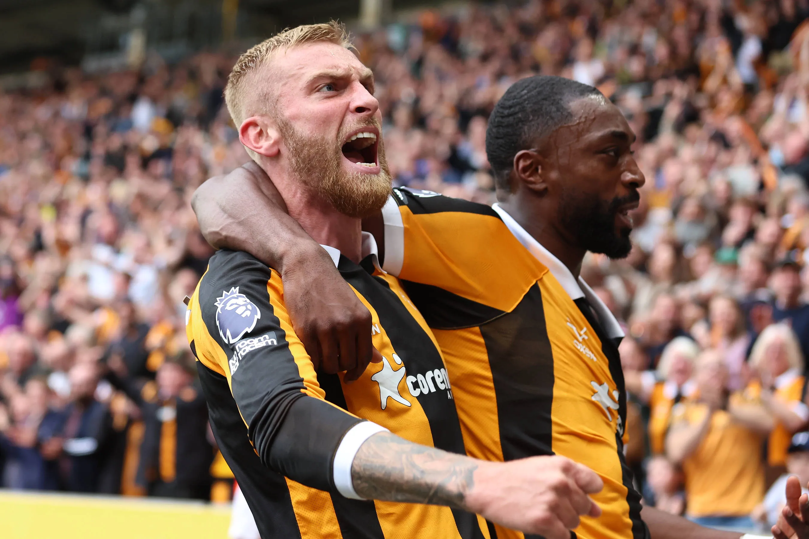 Oli McBurnie and Semi Ajayi celebrates Hull City's goal