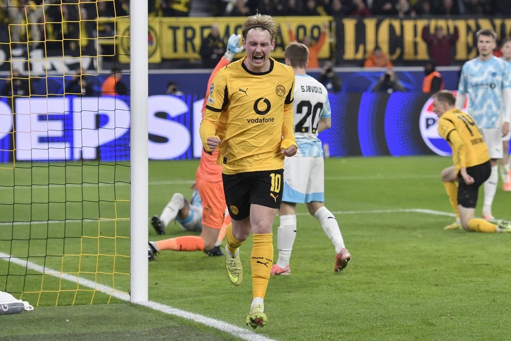 Julian Brandt jubilant after scoring in the Champions League match between Borussia Dortmund vs FK Bodö Glimt