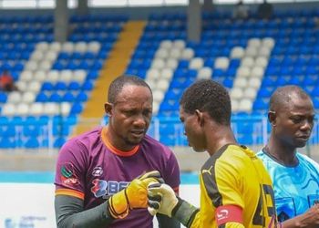 Father Vs Son: Veteran Nigerian goalkeeper squares up against son in pre-season tournament