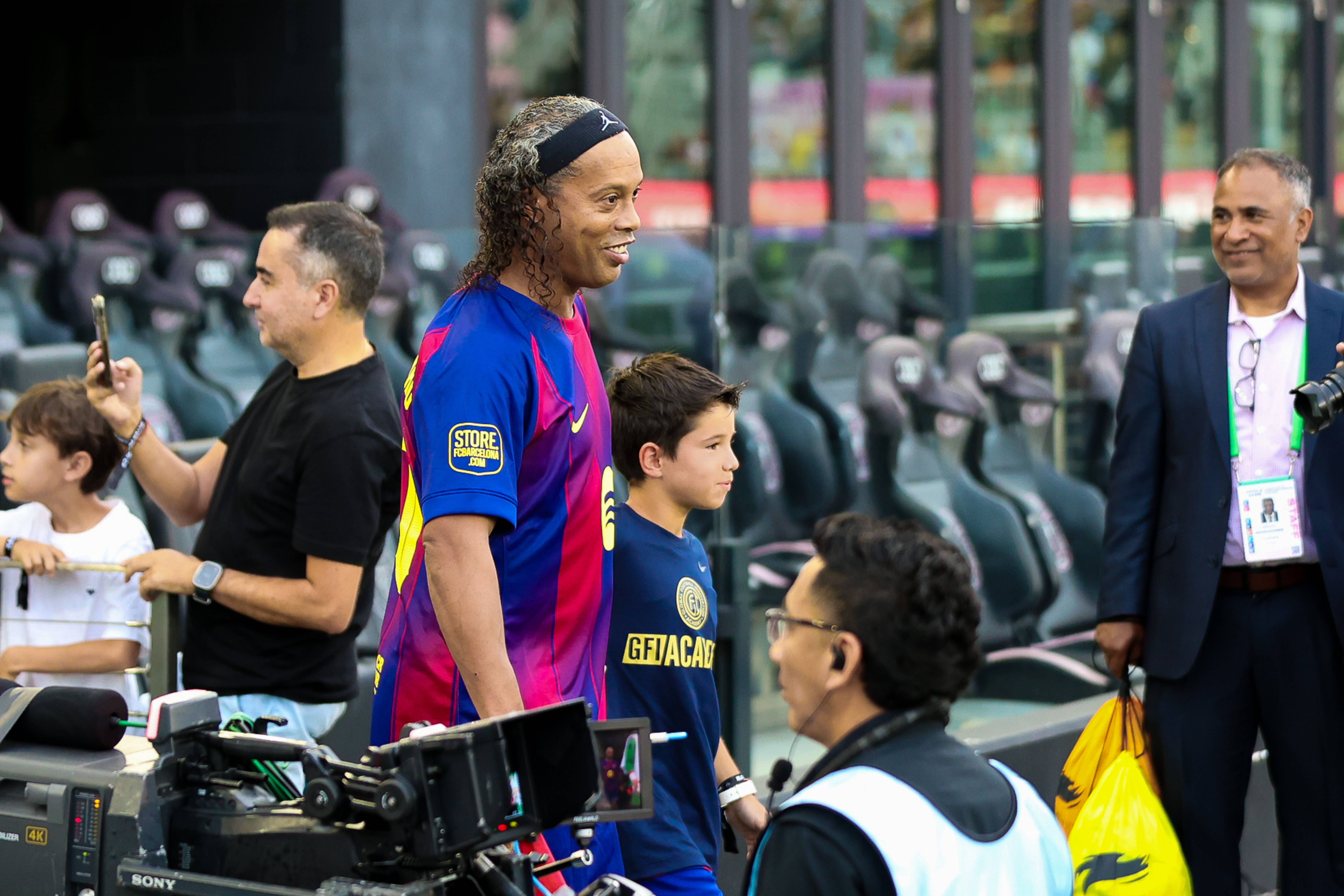 Brazil great Ronaldinho joins Ravenna