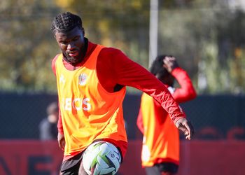 Nigerian prodigy dumps Riga for chance to rub shoulders with PSG’s Mbappe, Nice’s Moffi