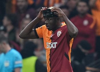 “I hope he doesn’t end up in Saudi” – Former Liverpool striker wants Osimhen to make Premier League move