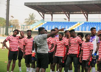 PHOTOS: Super Eagles star trains with Remo stars ahead of new NPFL season