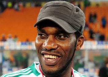 ‘Ronaldo or Messi’- 2017-18 DFB-Pokal medalist Hradecky snubs football greats for Super Eagles star