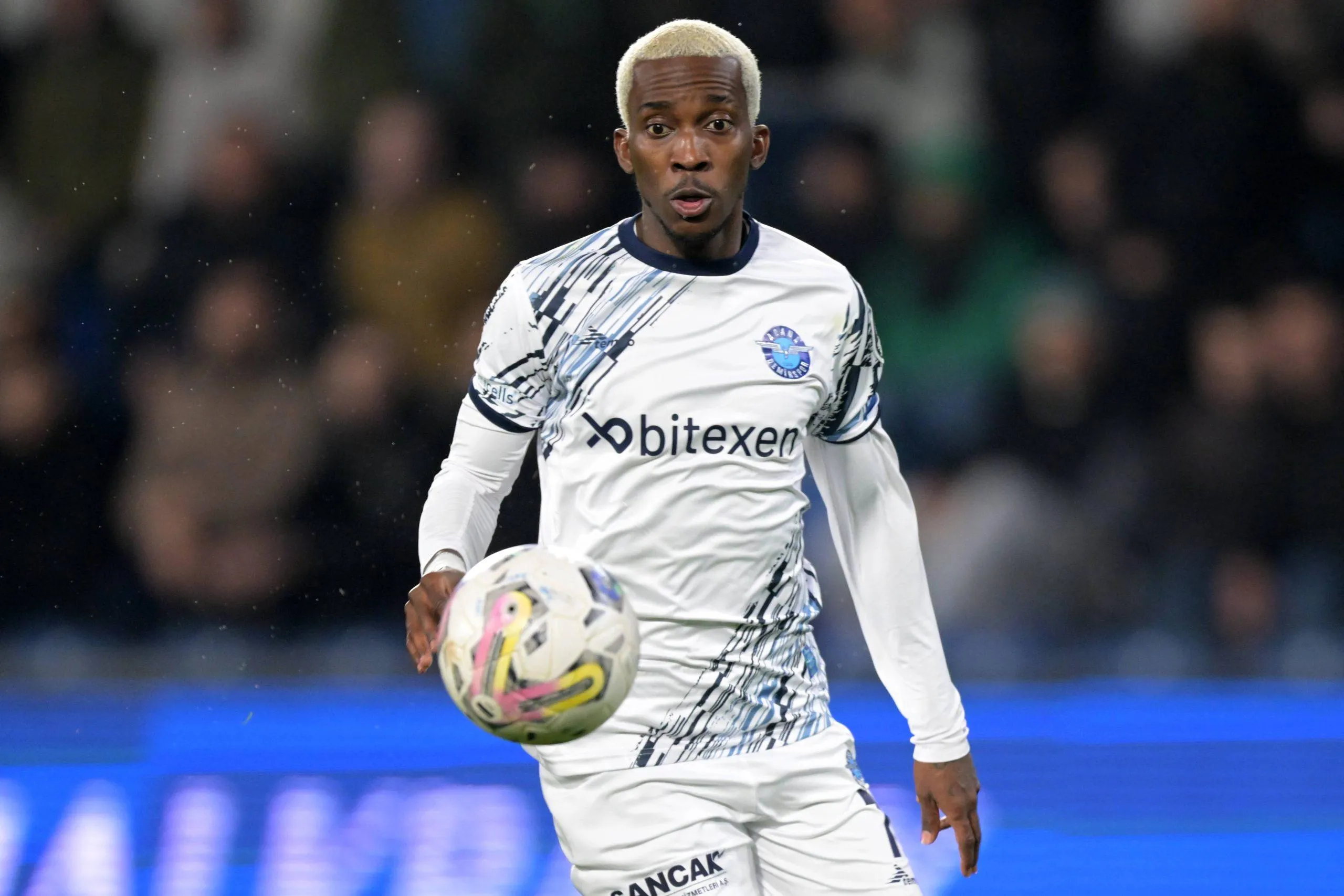 Henry Onyekuru playing for Adana Demirspo