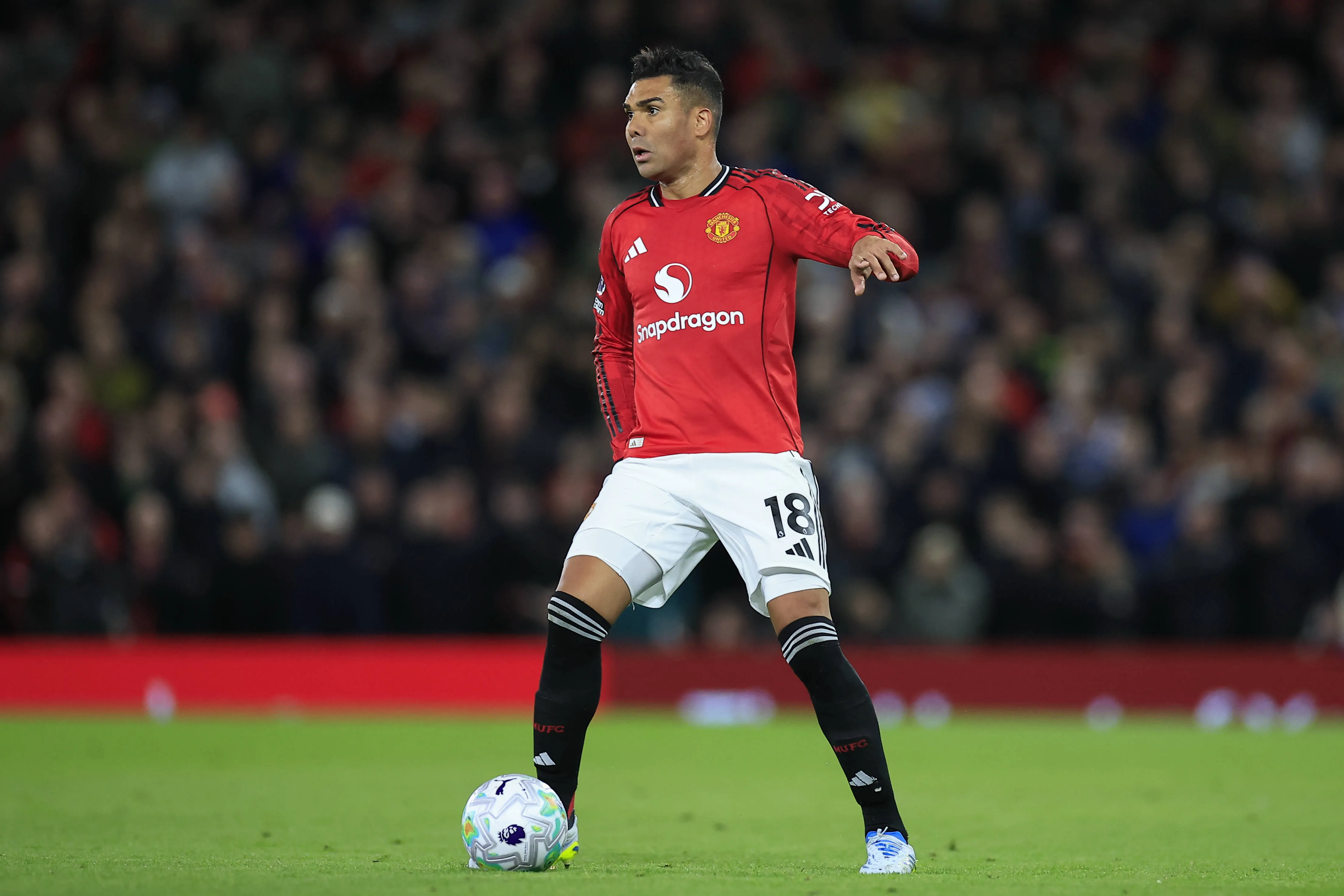 Casemiro controls the ball during the Premier League match between Manchester United and Leeds United