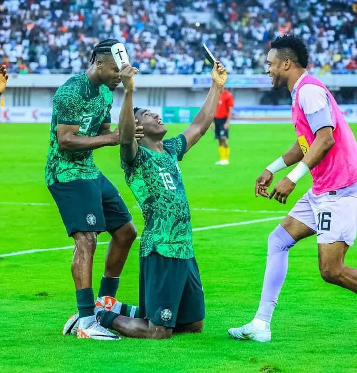 Super Eagles goalkeeper Ojo Olorunleke 