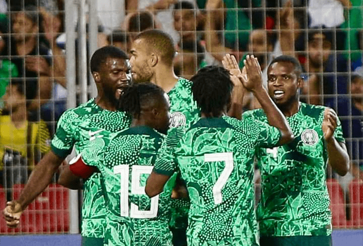 Super Eagles legend points out one disadvantage Nigerian stars face ...