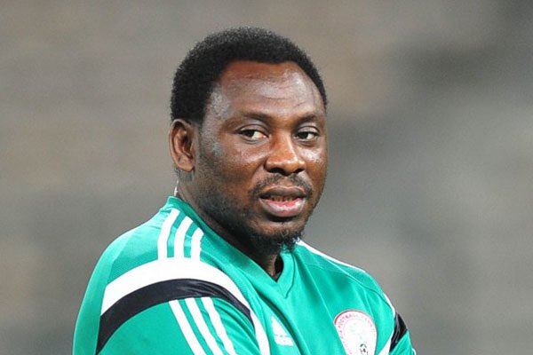“Demeaning conditions” : Ex-Nigeria goalkeeper supports Amokachi’s decision to reject Super Eagles coaching position