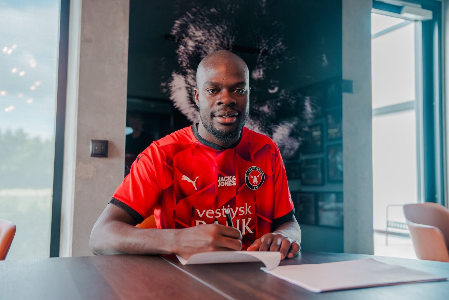 FC Midtjylland sign Nigeria-eligible goalkeeper Ovie Ejeheri on a five-year deal from Arsenal