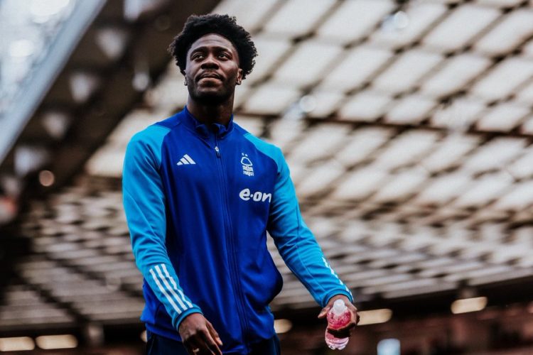 Watch: Talent alert! Ola Aina takes up new duties at Nottingham Forest pre-season camp