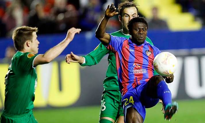 Obafemi Martins, Levante