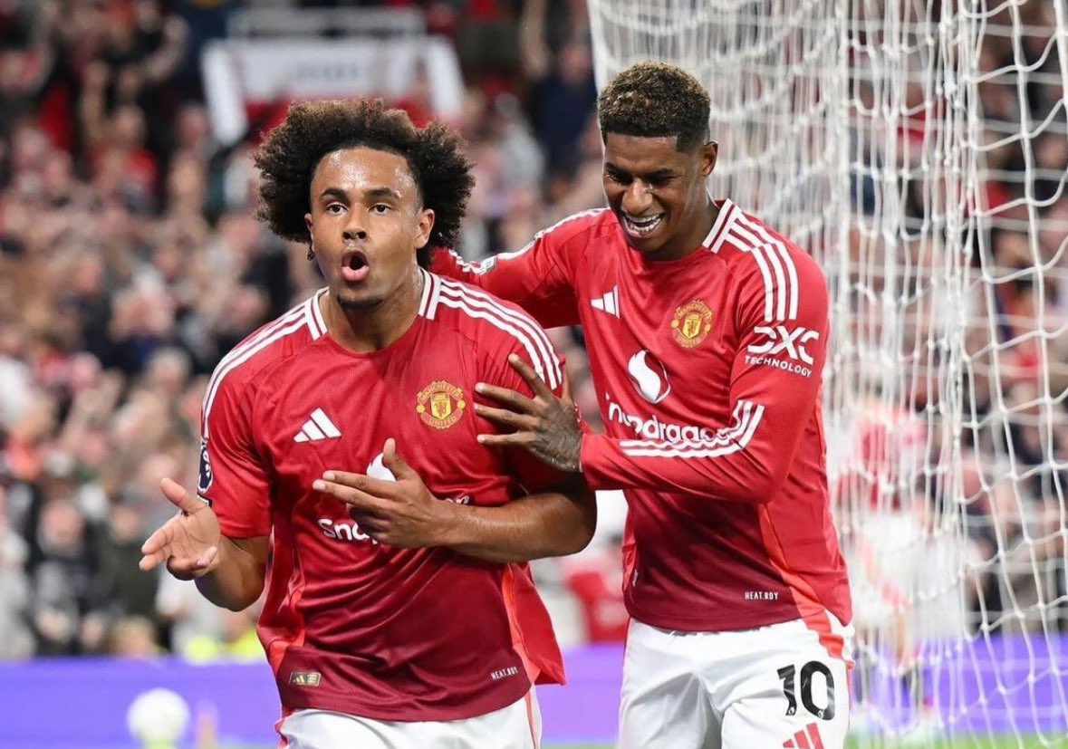 Joshua Zirkzee celebrates Manchester United goal 